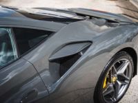 Ferrari F8 Tributo Grigio Scuro JBL Camera Alcantara Warranty - <small></small> 289.900 € <small>TTC</small> - #14