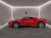 Ferrari F8 Tributo V8 3.9 721 ch  Céramic * LIFT * 1èreM * entretien Ferrari de 7 ans jusqu'au 08/2027 * Garantie Ferrari Approved 24 mois Reconductible - <small></small> 299.990 € <small>TTC</small> - #9