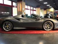 Ferrari F8 Tributo V8 3.9 721 Ch Spider Céramic * LIFT * 1èreM * JBL * Entretien Ferrari De 7 Ans Jusqu'au 04/2028 * Garantie Ferrari Approved 04/2026 Reconductible - <small></small> 305.990 € <small></small> - #2