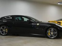 Ferrari GTC4 Lusso V12 6.3 689 ch *Carbon* T.Panorama Noir Daytona  Métallisé JBL Garantie Ferrari New Power jusqu'au 4 /2024 Recond.et Service inclus sans frais jusqu'a - <small></small> 205.990 € <small></small> - #12