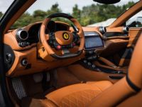Ferrari GTC4 Lusso V12 Grigio Abu Dhabi Carbon Pano CarPlay - <small></small> 247.900 € <small>TTC</small> - #23