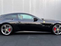 Ferrari GTC4 Lusso V12 * LIFT * TOIT PANORAMIQUE * AFFICHAGE PASSAGER * CAMERA DOUBLE VUE * GARANTIE 12 MOIS - <small></small> 189.990 € <small>TTC</small> - #3