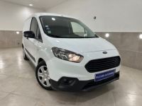 Ford Courrier COURIER ESSENCE 100CV 1ERE MAIN BOITE 6 TVA RECUP - <small></small> 12.000 € <small>TTC</small> - #1