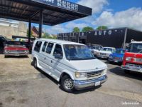 Ford Econoline Club Wagon Van E150 5.0 V8 patriot III - <small></small> 14.990 € <small>TTC</small> - #1