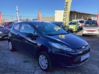 Ford Fiesta 1.2  Ambiente - <small></small> 4.450 € <small>TTC</small> - #2