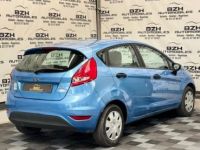 Ford Fiesta 1.25 60CH AMBIENTE 5P - <small></small> 6.990 € <small>TTC</small> - #3