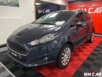 Ford Fiesta 1.25 i 16V 82cv - <small></small> 7.990 € <small>TTC</small> - #1