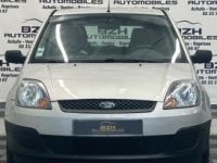 Ford Fiesta 1.3 70CH 3P - <small></small> 4.990 € <small>TTC</small> - #2