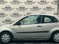 Ford Fiesta 1.3 70CH GHIA 3P - <small></small> 4.990 € <small>TTC</small> - #6