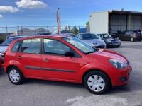 Ford Fiesta 1.3 Ambiente Parfait état - <small></small> 4.250 € <small>TTC</small> - #5