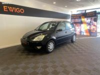 Ford Fiesta 1.4 80 GHIA - <small></small> 4.790 € <small>TTC</small> - #1