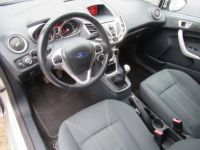 Ford Fiesta 1.4 TDCI 70CH FAP TREND PACK 5P - <small></small> 5.990 € <small>TTC</small> - #2