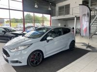 Ford Fiesta 1,6 200 EDITION LIMITED PACK PERFORMANCE GPS CAMERA HIFI SONY REGULATEUR KEYLESS RECARO PACK  - <small></small> 19.990 € <small>TTC</small> - #1