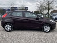 Ford Fiesta IV 1.6 TDCi 90ch DPF ECOnetic 5p - <small></small> 4.500 € <small>TTC</small> - #2