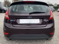 Ford Fiesta IV 1.6 TDCi 90ch DPF ECOnetic 5p - <small></small> 4.500 € <small>TTC</small> - #4