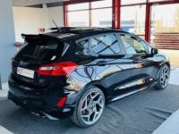 Ford Fiesta 1,5 200 TOIT PANORAMIQUE OUVRANT GPS CAMERA APPLE CARPLAY FULL LED BLUETOOTH HIFI B&O REGU - <small></small> 21.990 € <small>TTC</small> - #2