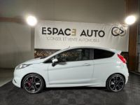 Ford Fiesta ST200 1.6 EcoBoost 200 ST200 - <small></small> 17.490 € <small>TTC</small> - #2