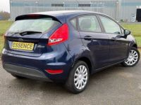 Ford Fiesta VI - 1.2i 16V 82ch (5 cv) BVM5 Bleu 5 portes Trend 2011 - <small></small> 5.990 € <small>TTC</small> - #2