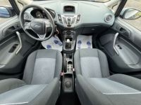 Ford Fiesta VI - 1.2i 16V 82ch (5 cv) BVM5 Bleu 5 portes Trend 2011 - <small></small> 5.990 € <small>TTC</small> - #5