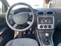 Ford Focus 1.6 - 100 ambiente avec climatisation bluetooth entretien fait courroie distribution neuf - <small></small> 4.490 € <small>TTC</small> - #11