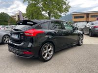 Ford Focus 2.0 EcoBoost 250ch Stop&Start ST - <small></small> 21.490 € <small>TTC</small> - #4