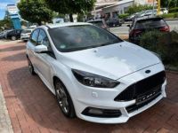 Ford Focus III (2) 2.0 ECOBOOST 250 S&S ST 5P - <small></small> 22.900 € <small>TTC</small> - #3