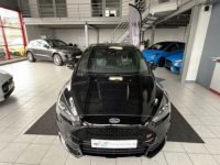 Ford Focus ST 2,0 250 GPS CAMERA REGULATEUR LIMITEUR BI XENON PACK HIVER RECARO KEYLESS HIFI SONY BLUETOO - <small></small> 21.990 € <small>TTC</small> - #23