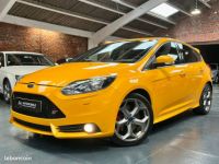 Ford Focus ST 2.0L 250 ch Sièges chauffants Carnet d’entretien Etat proche du neuf - <small></small> 18.780 € <small>TTC</small> - #1