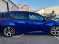 Ford Focus SW ST 2.0 ECOBOOST 250 CV / RECARO / GPS / SIEG CH / REGUL / MIRROR LINK / JA18/GTIE12M - <small></small> 19.990 € <small>TTC</small> - #9