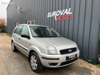 Ford Fusion 1.4 80ch ambiente - <small></small> 4.900 € <small>TTC</small> - #1