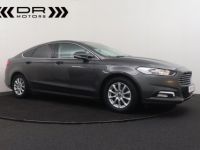 Ford Mondeo BERLINE 1.0 ECOBOOST TREND STYLE - NAVI MIRROR LINK - <small></small> 14.995 € <small>TTC</small> - #2