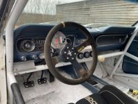 Ford Mustang - Jacky Ickx tribute car - 1965 - <small></small> 72.500 € <small>TTC</small> - #17