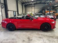 Ford Mustang 2.3 ECOBOOST 2.3 ECOBOOST CABRIOLET BVM - <small></small> 31.000 € <small>TTC</small> - #18