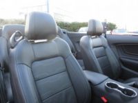 Ford Mustang 5.0 gt cabriolet phase 2 échappement inox visible et disponible sur notre parc 51900 € - <small></small> 51.900 € <small>TTC</small> - #5