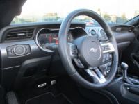 Ford Mustang 5.0 gt cabriolet phase 2 échappement inox visible et disponible sur notre parc 51900 € - <small></small> 51.900 € <small>TTC</small> - #9