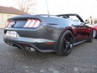 Ford Mustang 5.0 gt cabriolet phase 2 échappement inox visible et disponible sur notre parc 51900 € - <small></small> 51.900 € <small>TTC</small> - #16