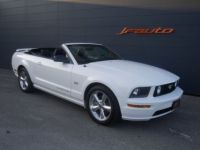 Ford Mustang CAB V8 GT PREMIUM COUPE V8 GT PREMIUIM CONVERTIBLE - <small></small> 27.900 € <small>TTC</small> - #1