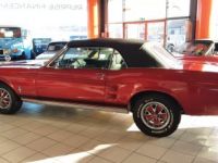 Ford Mustang CABRIOLET CODE A 1967 ROUGE V8 - <small></small> 51.900 € <small>TTC</small> - #13