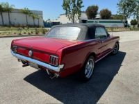 Ford Mustang CABRIOLET CODE C 289CI V8 ROUGE 1966 - <small></small> 49.900 € <small>TTC</small> - #2