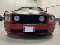 Ford Mustang Convertible V8 BVA CABRIOLET V8 ROUGE BORDEAUX - BVA - CAMERA - ECHAPPEMENT INOX - COLLECTEUR - ARBRES A CAMES - KIT GROS FREINS BREMBO - - <small></small> 29.990 € <small>TTC</small> - #3