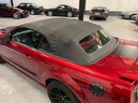 Ford Mustang Convertible V8 BVA CABRIOLET V8 ROUGE BORDEAUX - BVA - CAMERA - ECHAPPEMENT INOX - COLLECTEUR - ARBRES A CAMES - KIT GROS FREINS BREMBO - - <small></small> 29.990 € <small>TTC</small> - #16