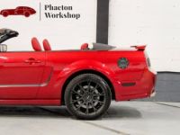 Ford Mustang Convertible V8 BVA CABRIOLET V8 ROUGE BORDEAUX - BVA - CAMERA - ECHAPPEMENT INOX - COLLECTEUR - ARBRES A CAMES - KIT GROS FREINS BREMBO - - <small></small> 29.990 € <small>TTC</small> - #40