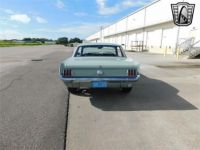 Ford Mustang COUPE 1966 dossier complet au 0651552080 - <small></small> 41.900 € <small>TTC</small> - #2