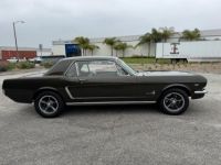 Ford Mustang COUPE 289 CI V8 MARRON 1965 CODE A GT - <small></small> 42.000 € <small>TTC</small> - #7