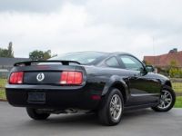 Ford Mustang Coupé 4.0i V6 Aut. - 1STE EIGENAAR - HISTORIEK - LEDER - AIRCO - <small></small> 19.999 € <small>TTC</small> - #35