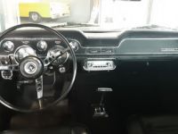 Ford Mustang COUPE VERTE TOIT VINYLE 1967 - <small></small> 39.900 € <small>TTC</small> - #18