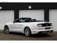 Ford Mustang V8 5.0 CABRIOLET | 1.HAND CAR PLAY BREMBO - <small></small> 39.900 € <small>TTC</small> - #4