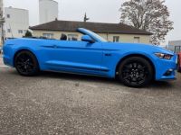 Ford Mustang V8 5.0 GT CABRIOLET 1ERE MAIN GRABBER BLUE PACK PREMIUM 8680 KMS * DISPONIBLE ET VISIBLE SUR NOTRE PARC* 48900eur - <small></small> 48.900 € <small>TTC</small> - #35