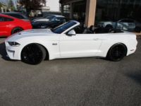 Ford Mustang V8 5.0 GT Cabriolet phase 2 Pack Premium Boîte Mécanique Jantes noir 46900€ - <small></small> 45.500 € <small>TTC</small> - #14