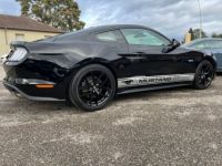 Ford Mustang V8 5.0 GT FASTBACK PHASE 2 450 CH *DISPO ET VISIBLE SUR NOTRE PARC* NOIR JANTES NOIR PACK PREMIUM SUSPENSION MAGNERIDE 38280KMS 48900€ - <small></small> 48.900 € <small>TTC</small> - #25